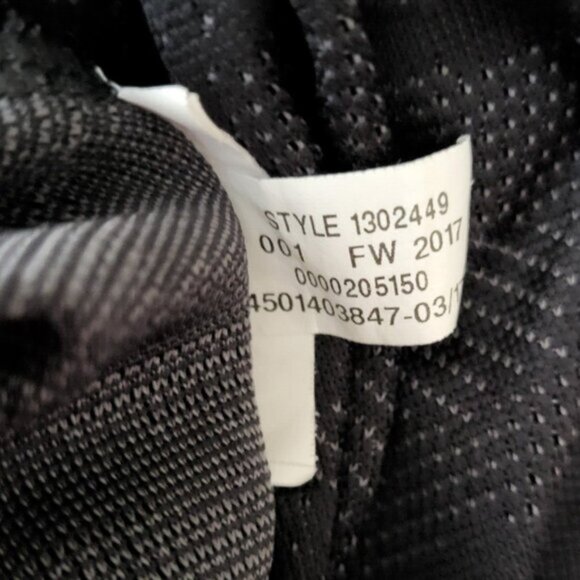 Under Armour Men's Jersey Size XL Heatgear 1/4 Zip Pullover Breathable Black - Picture 6 of 6